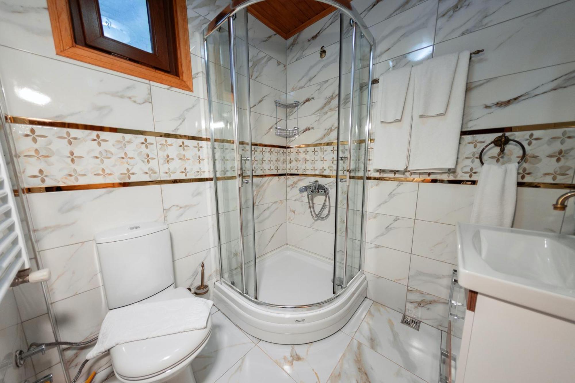 Abant Doga Koeskue Bed & Breakfast Болу Екстериор снимка