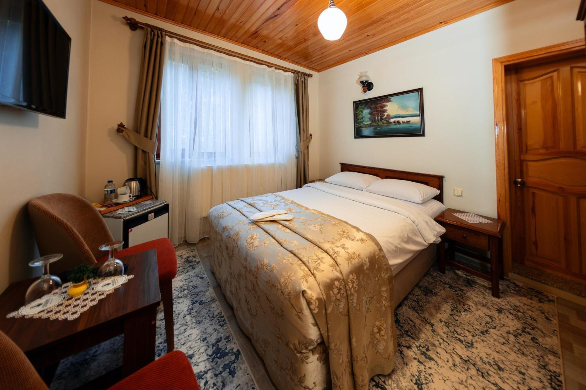 Abant Doga Koeskue Bed & Breakfast Болу Екстериор снимка