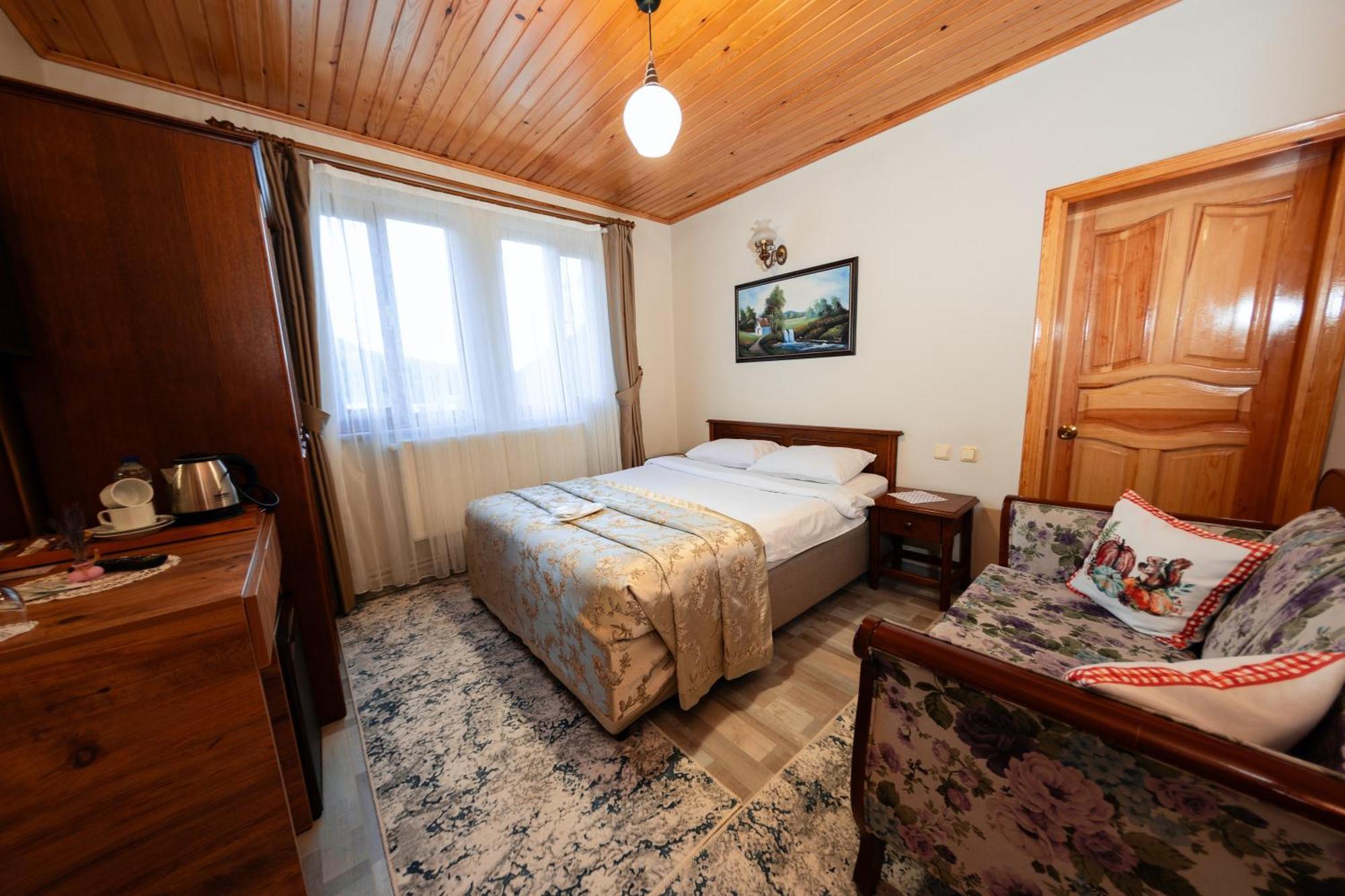Abant Doga Koeskue Bed & Breakfast Болу Екстериор снимка
