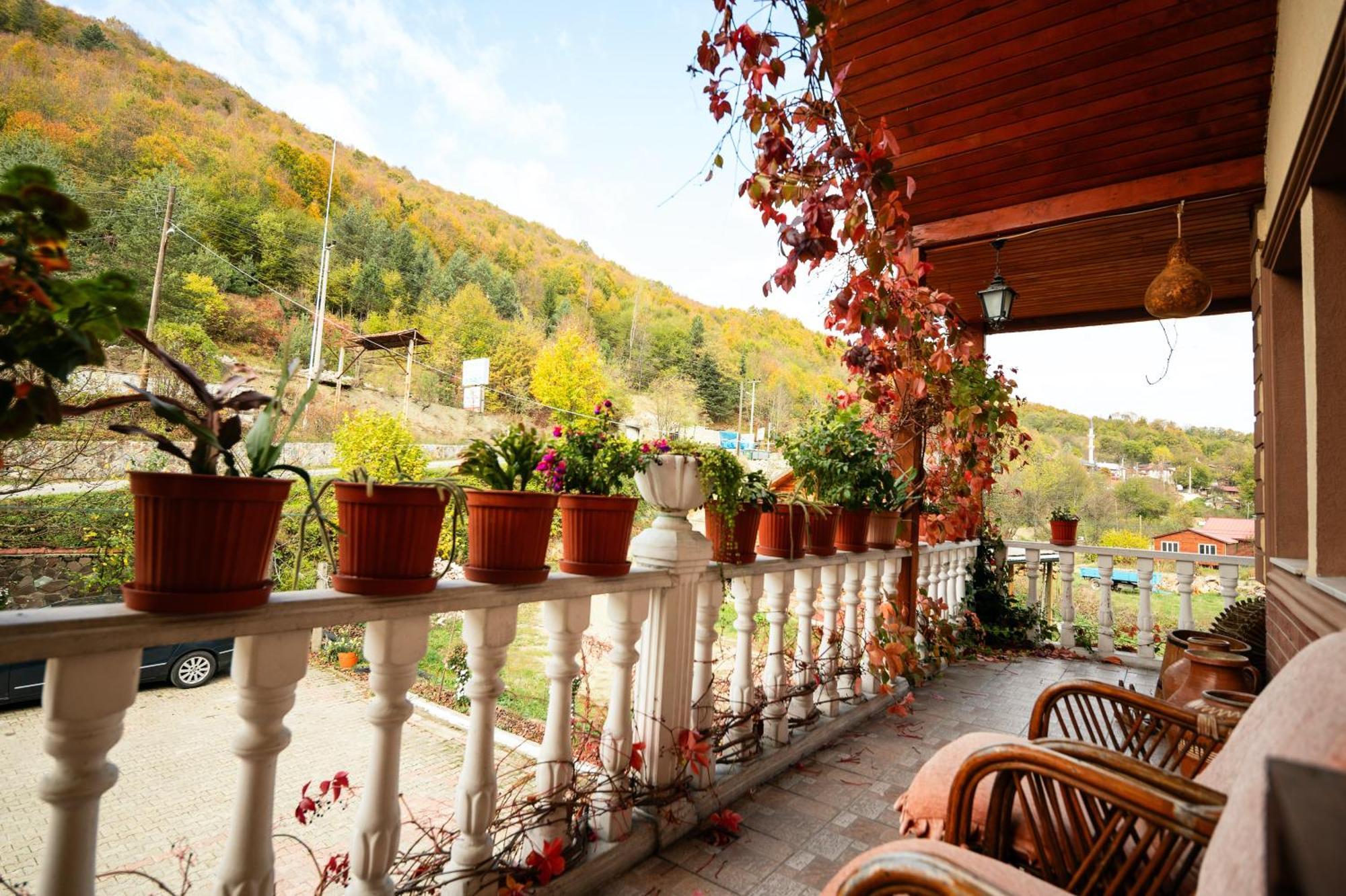 Abant Doga Koeskue Bed & Breakfast Болу Екстериор снимка