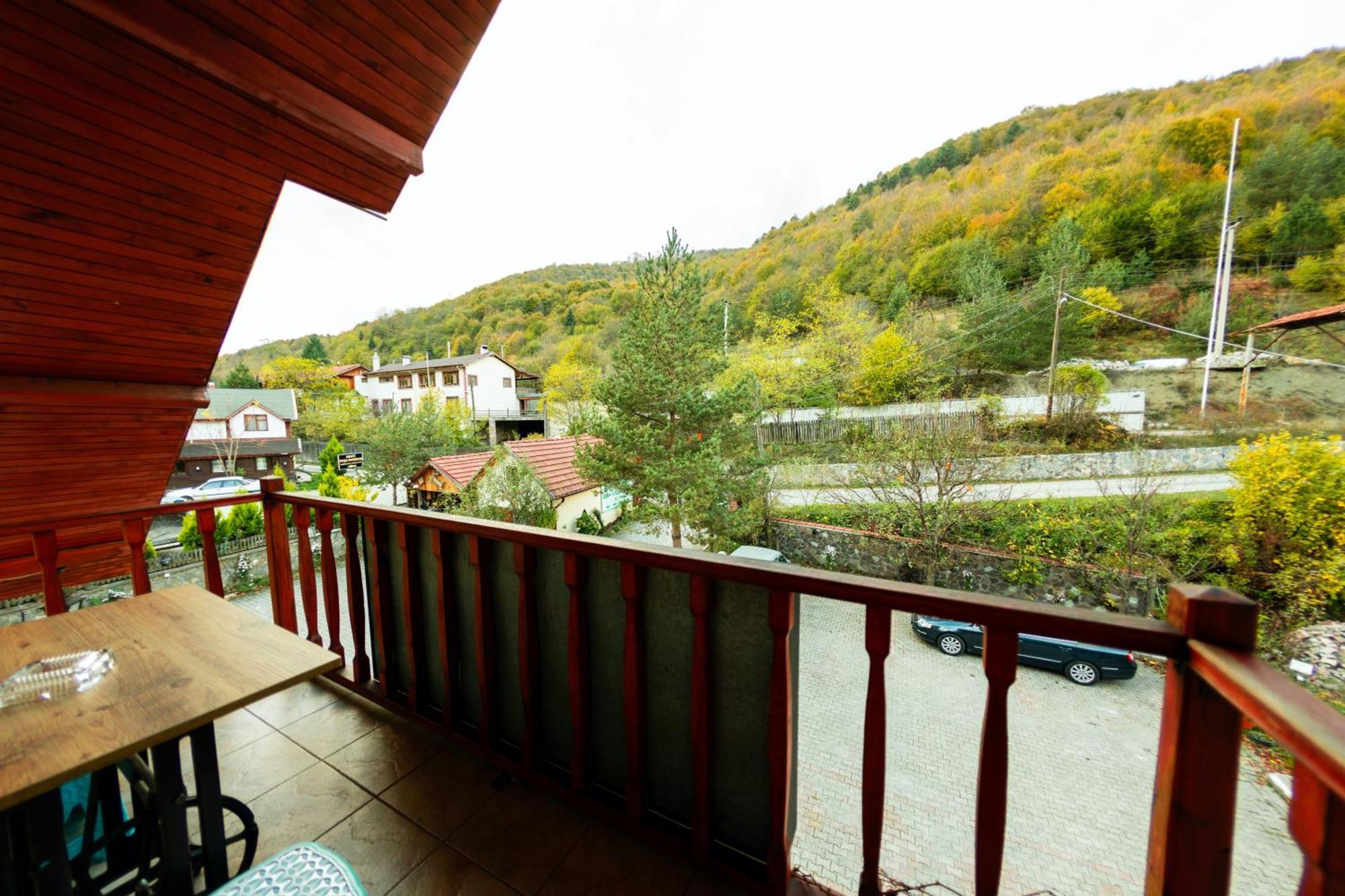 Abant Doga Koeskue Bed & Breakfast Болу Екстериор снимка